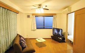 Honeys Guest House Elevator , Wash Machine, Huge Closet Space, Private Bathroom, Walk To Skytree In 10 Minutes